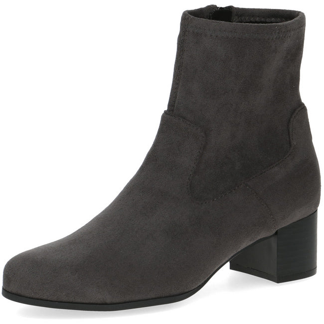 Fall ankle boots to buy now: Chelsea boots, block heels and more