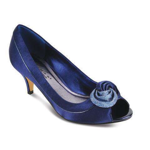 Elegant Evening Shoes: Low Heel, Prom, Silver, Rhinestone